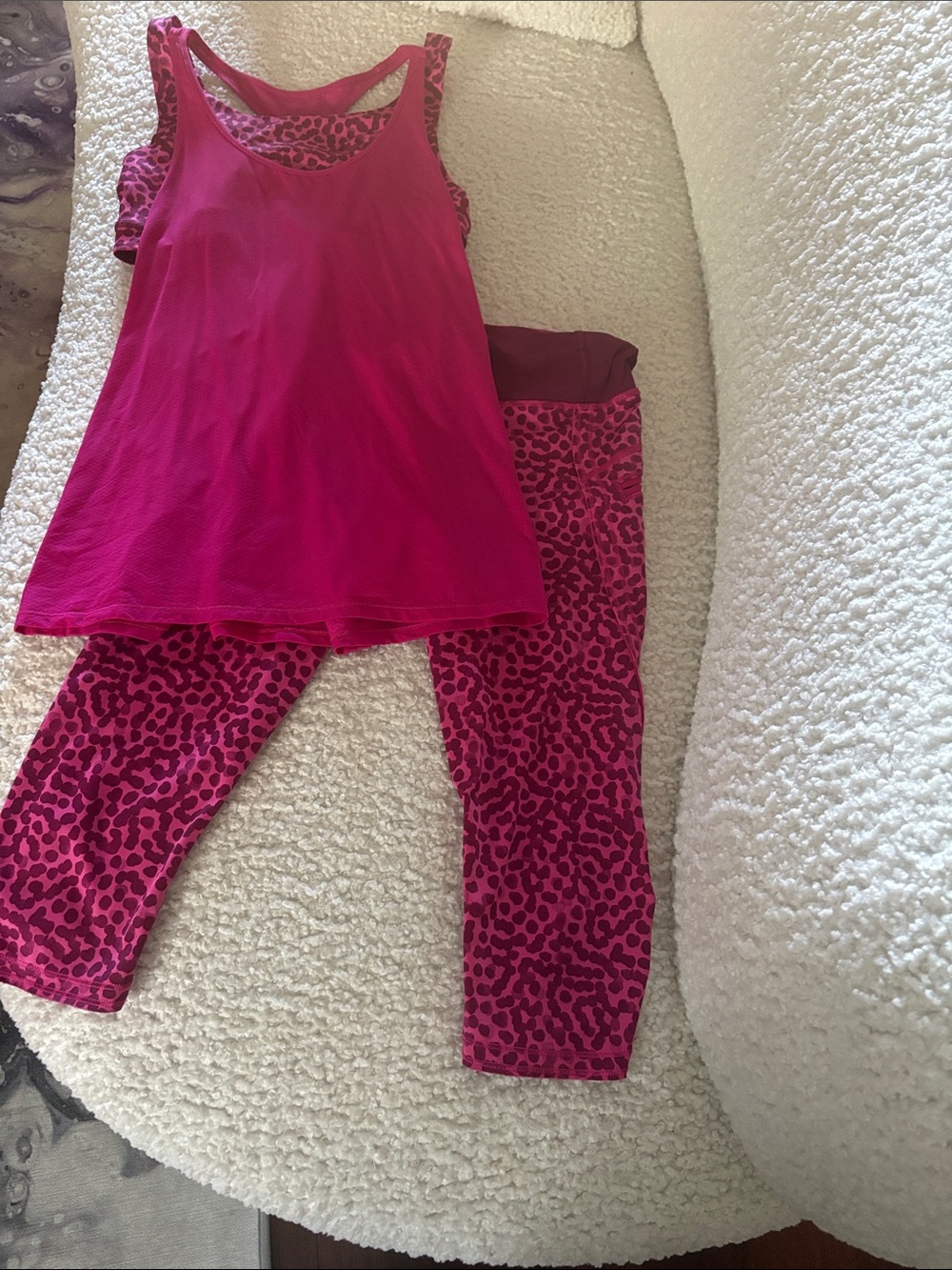 Lululemon Hot Pink Leopard  Set - Tank & Cropped Leggings !!!